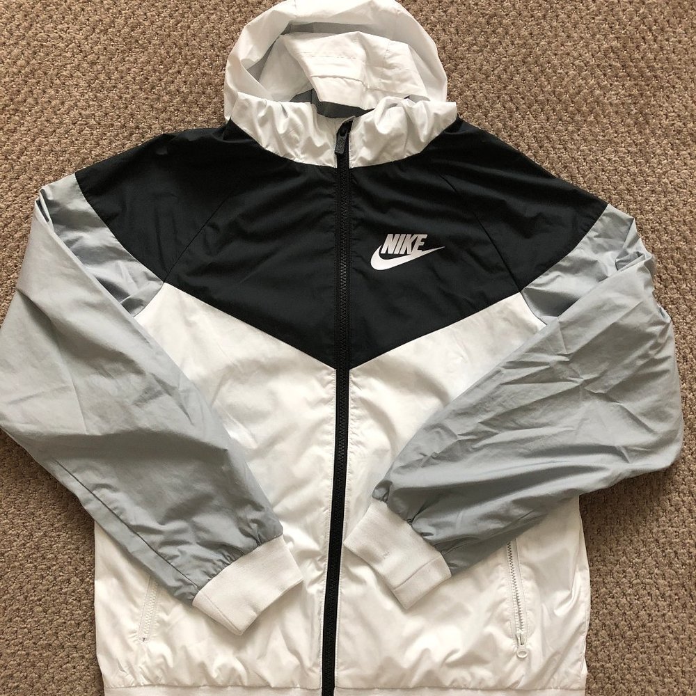 Nike Kids Sportswear Windrunner (Size: Large)